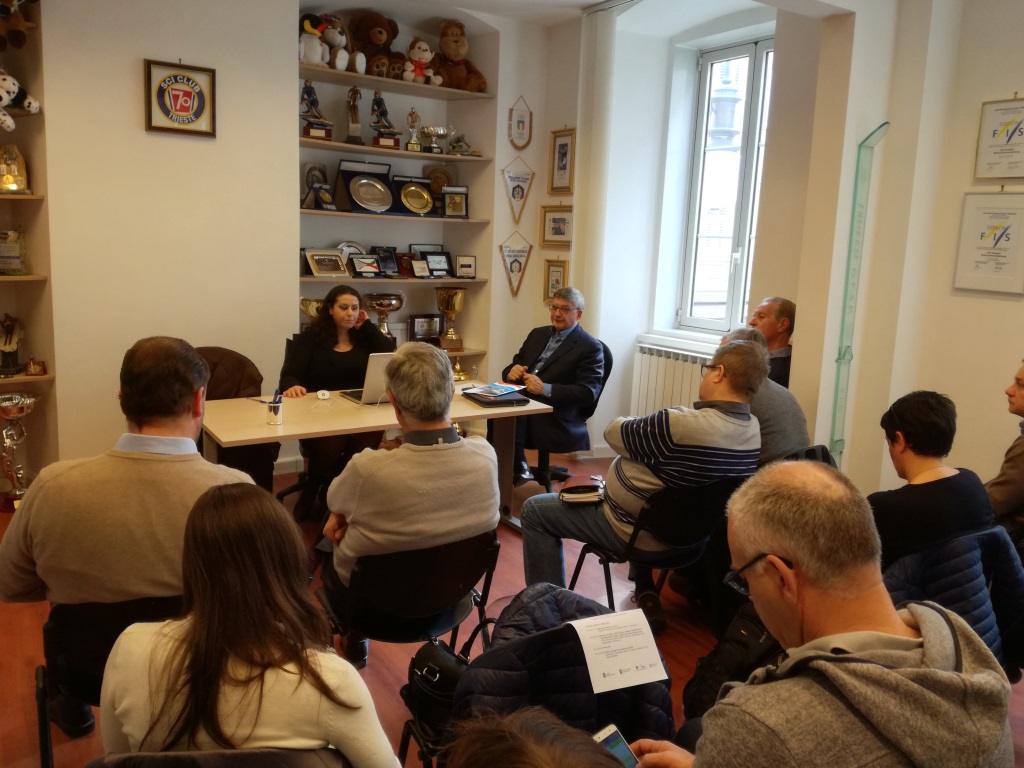 Si parla di comunicazione al corso per dirigenti