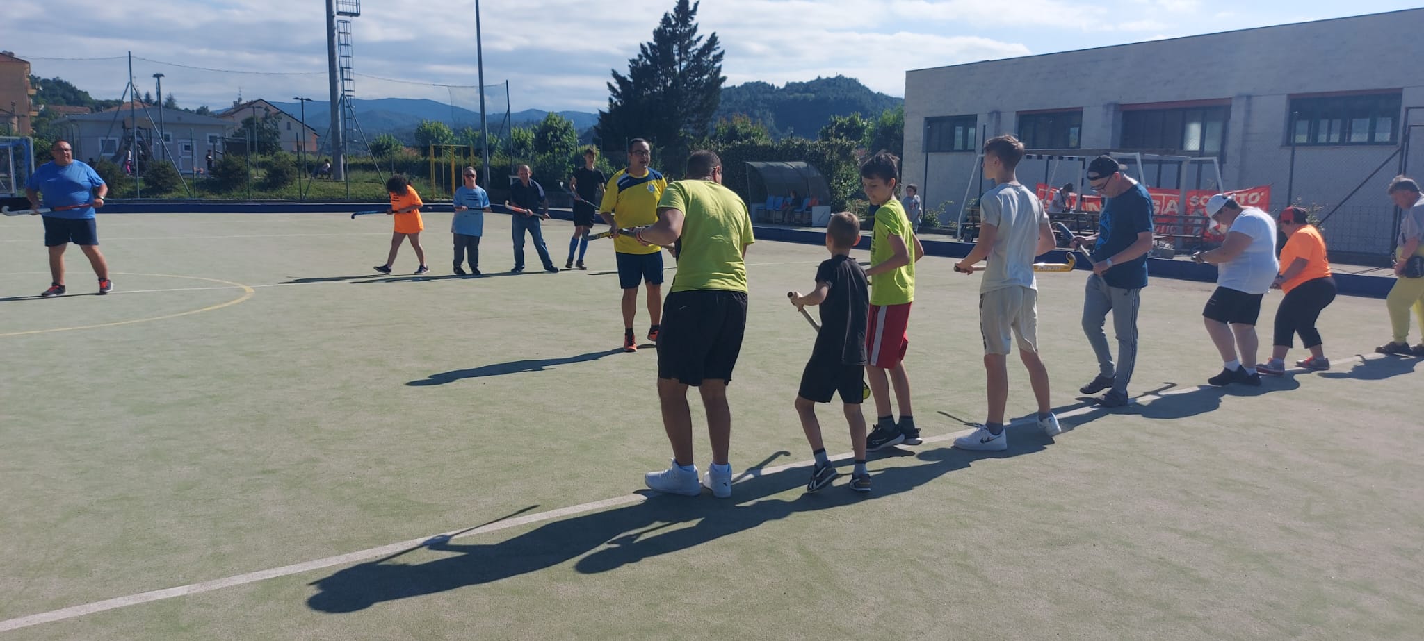 sport incontro hockey disabili e normo